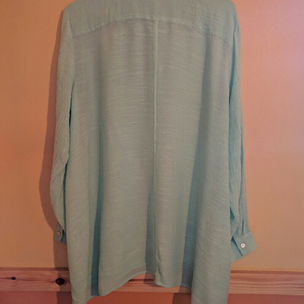 Button shirt - Picture 2 of 3